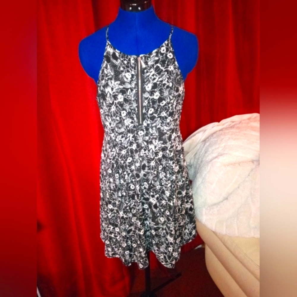 Express Black & white flowery dress